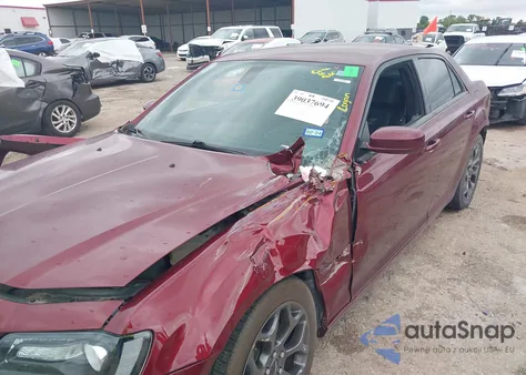 2018 Chrysler 300 300S Awd из США, поврежденный, VIN 2C3CCAGG9JH165415